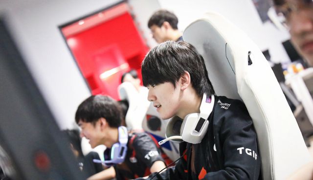 也让东部与 也让东部与