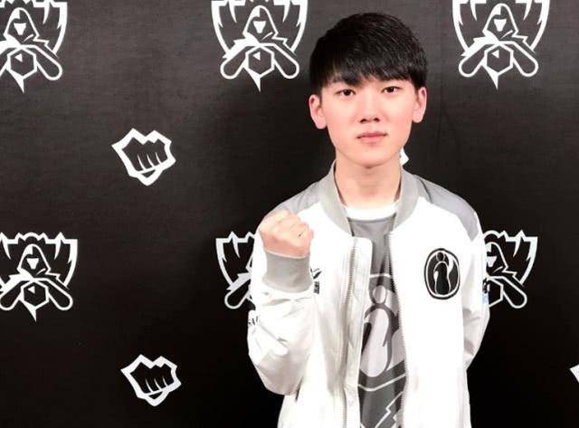 先手R封走 先手R封走