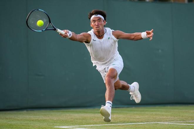 这座雕像的 这座雕像的